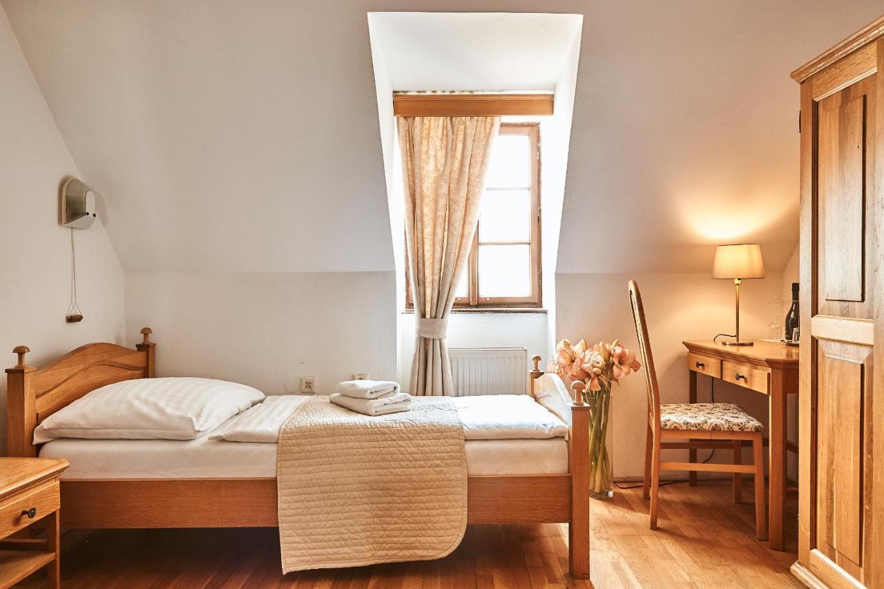 Hotel Salamander - Garni Banská Štiavnica المظهر الخارجي الصورة