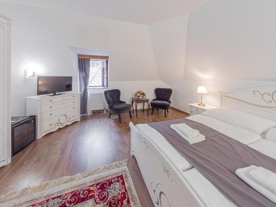 Hotel Salamander - Garni Banská Štiavnica المظهر الخارجي الصورة